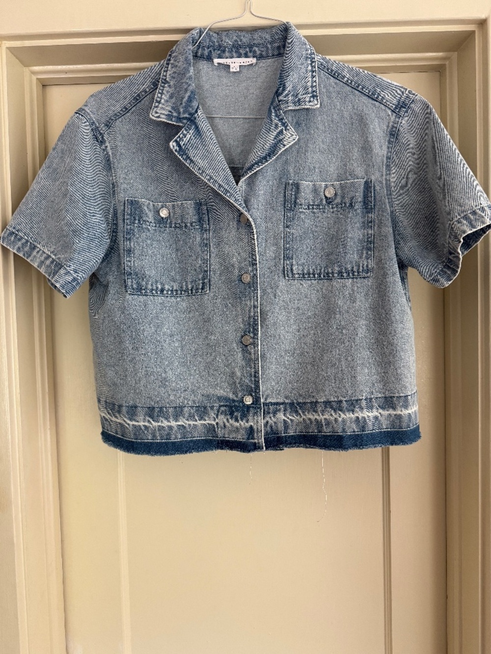 Jane + Delaney Blue Denim Short Sleeve Denim Jacket. Color Indigo. Size L